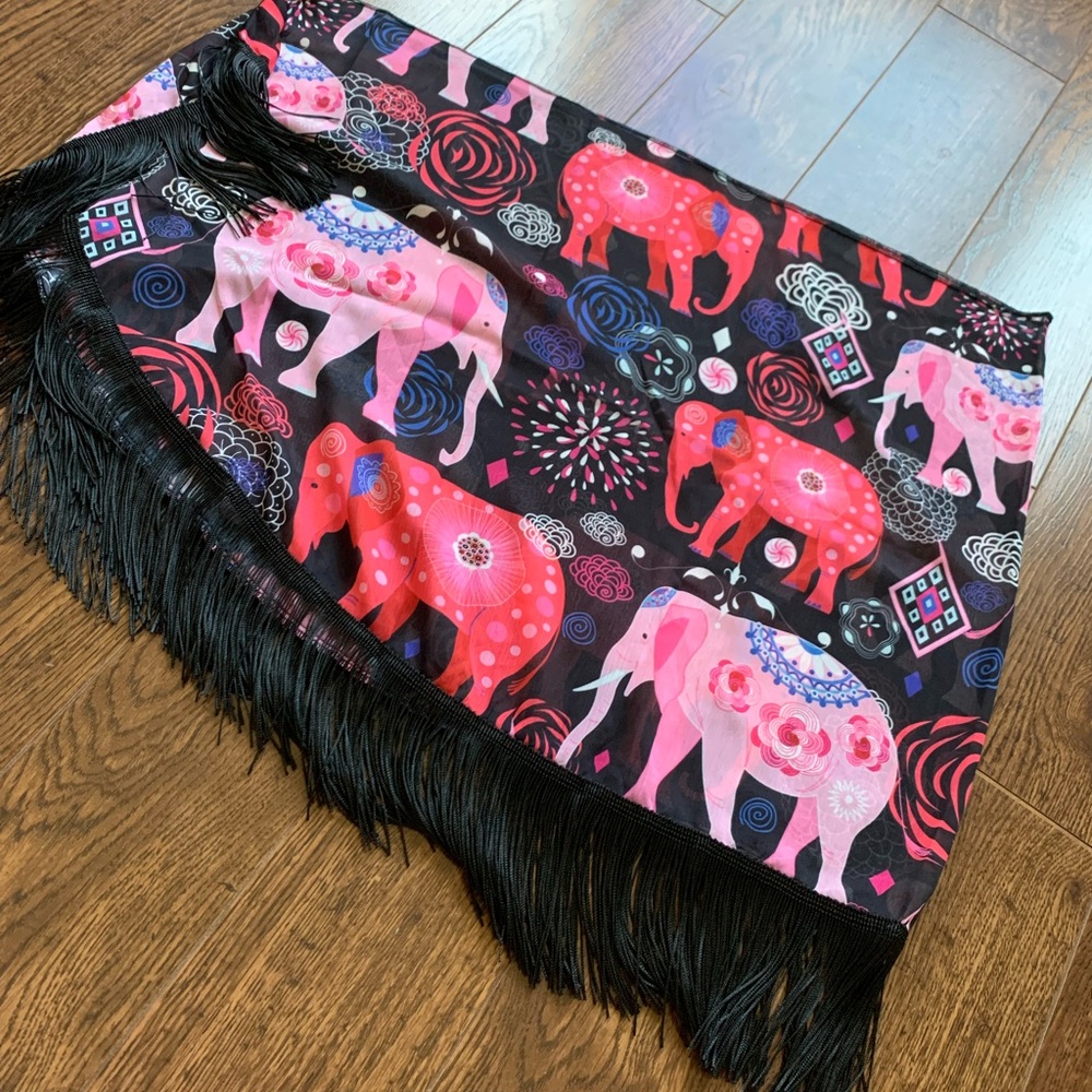 BNWT Chiffon scarf shawl warp pink elephants lovely print boho style